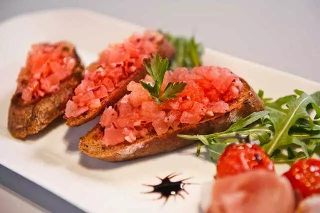 Alto Bar Restaurant