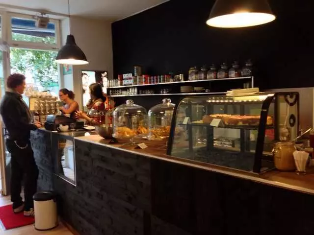 attis café