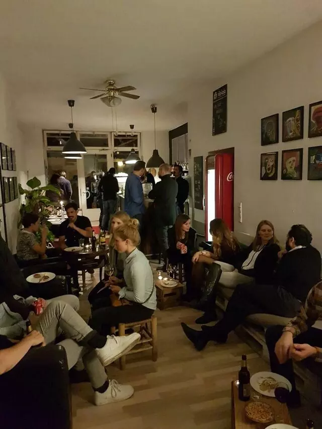 attis café