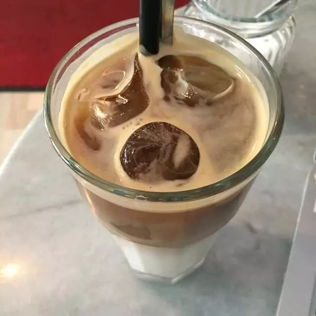 attis café
