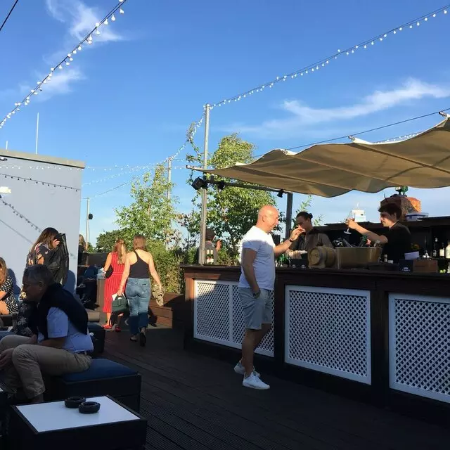 Amano Rooftop Bar