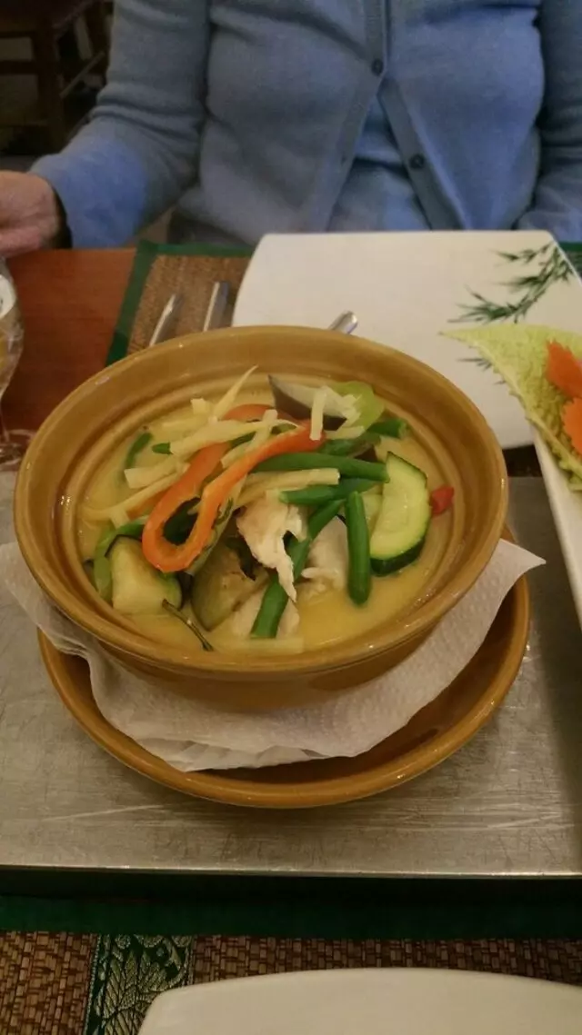 Araya Thai