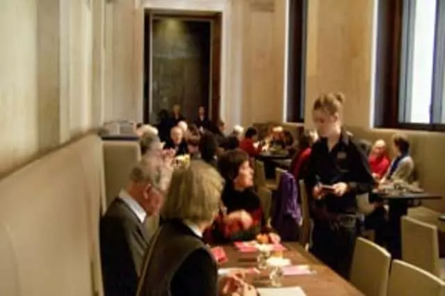 Allegretto Café Neues Museum