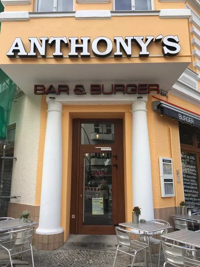 Anthony’s Bar & Burger