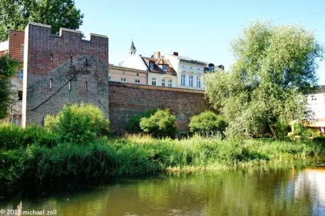 Alte Stadtmauer Am Kolk