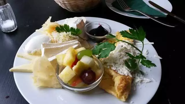 Auf Der Suche Nach Dem Verlorenen Glück