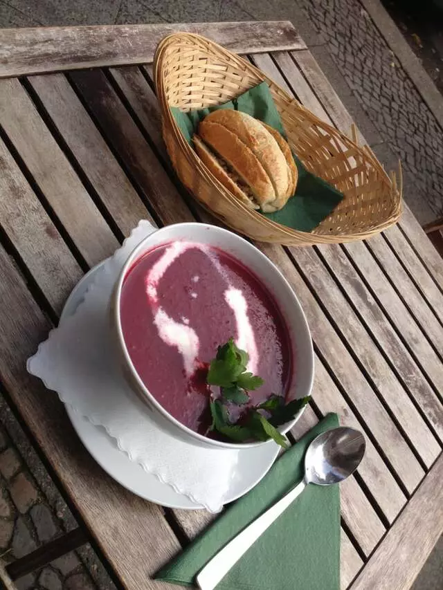 Auf Der Suche Nach Dem Verlorenen Glück